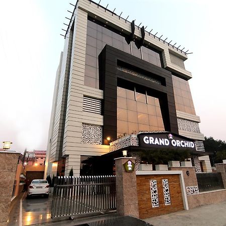 הרידוואר Hotel Grand Orchid מראה חיצוני תמונה