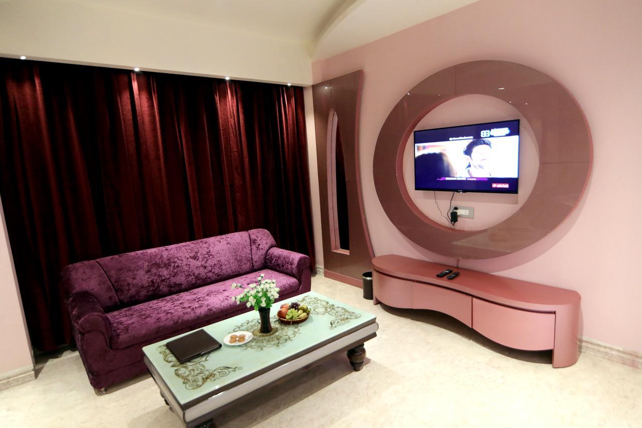 הרידוואר Hotel Grand Orchid מראה חיצוני תמונה