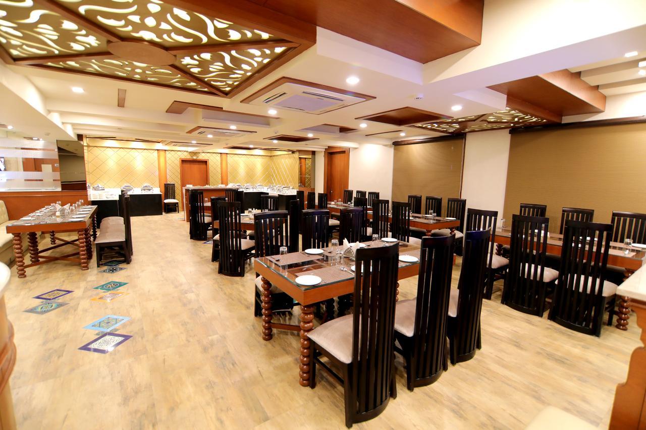 הרידוואר Hotel Grand Orchid מראה חיצוני תמונה