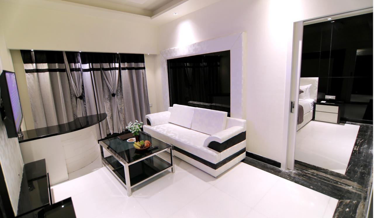 הרידוואר Hotel Grand Orchid מראה חיצוני תמונה
