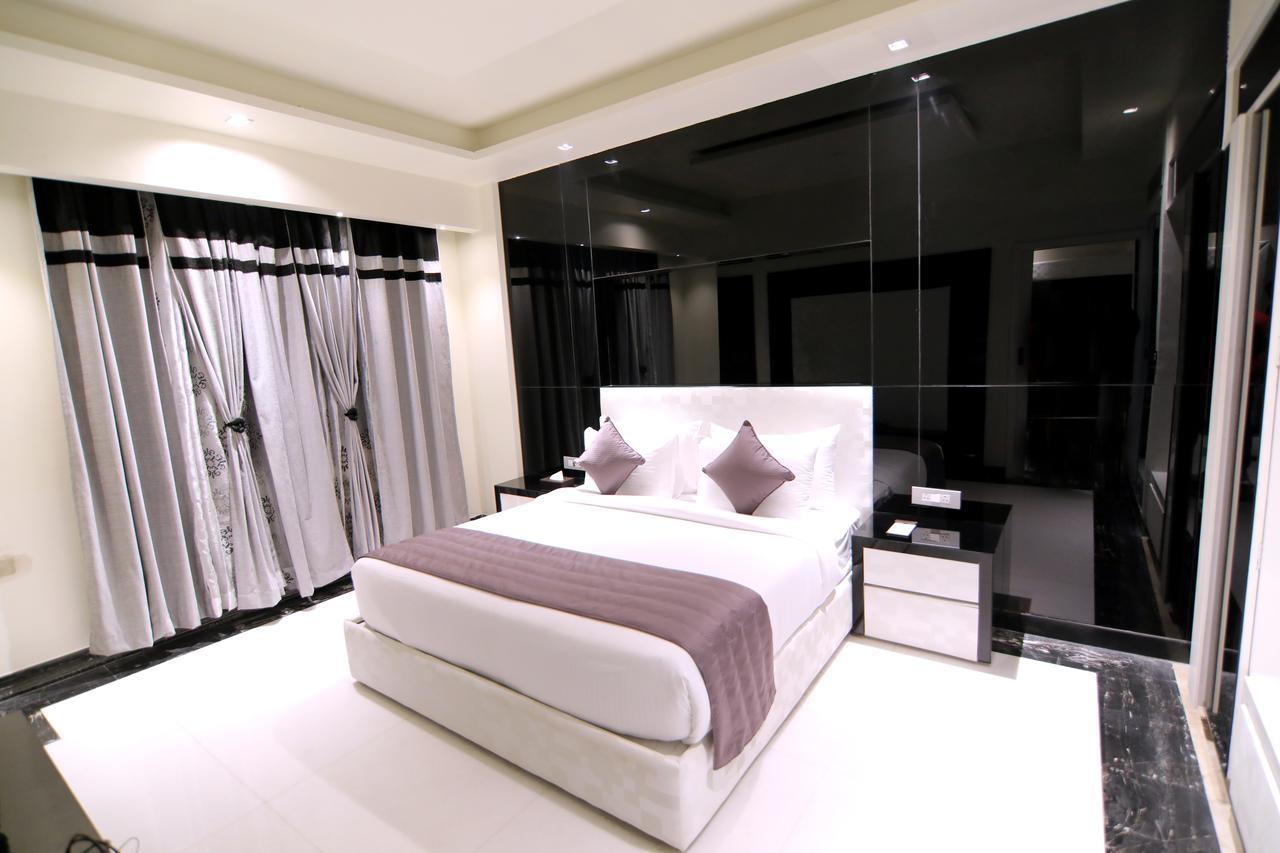הרידוואר Hotel Grand Orchid מראה חיצוני תמונה